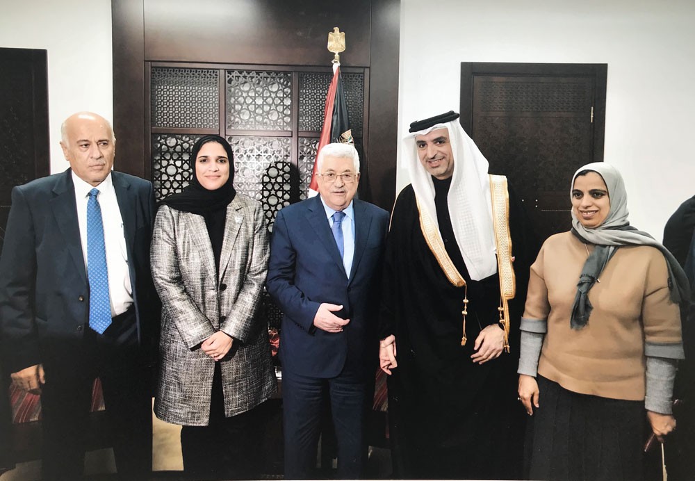 الرئيس محمود عباس يستقبل الجودر ويشيد بالعلاقات الفلسطينية البحرينية