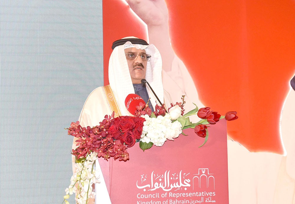 الملا: البرلمان "جبل شامخ" بالعمق الوطني وبيت للشعب