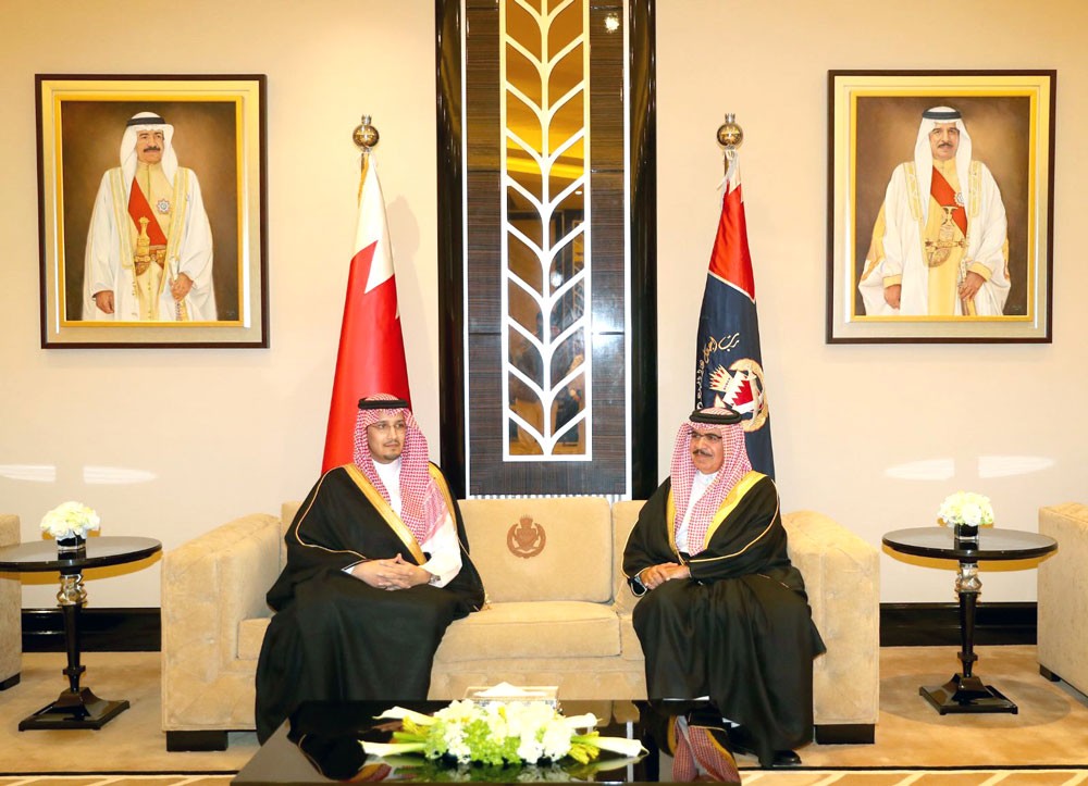 وزير الداخلية يشيد بالعلاقات التاريخية الوثيقة مع السعودية