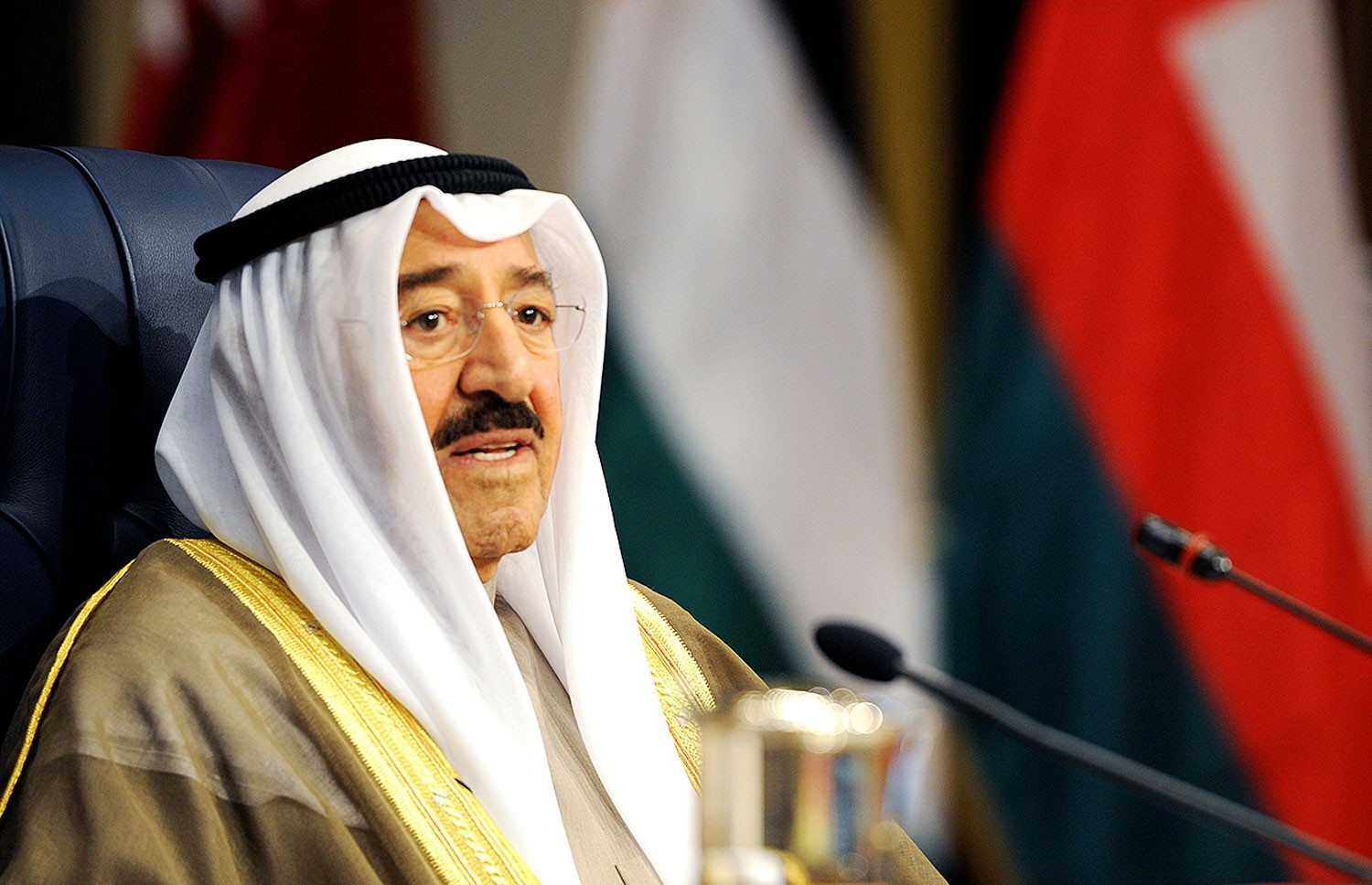 أمير الكويت لــ"الصحافة": ليعم الأمن والسلام والاستقرار المنطقة