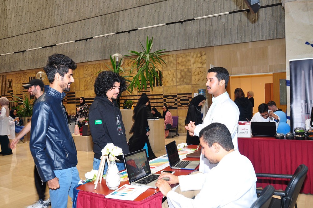 جامعة الخليج العربي تطلق حملة للتعريف بمخاطر السمنة