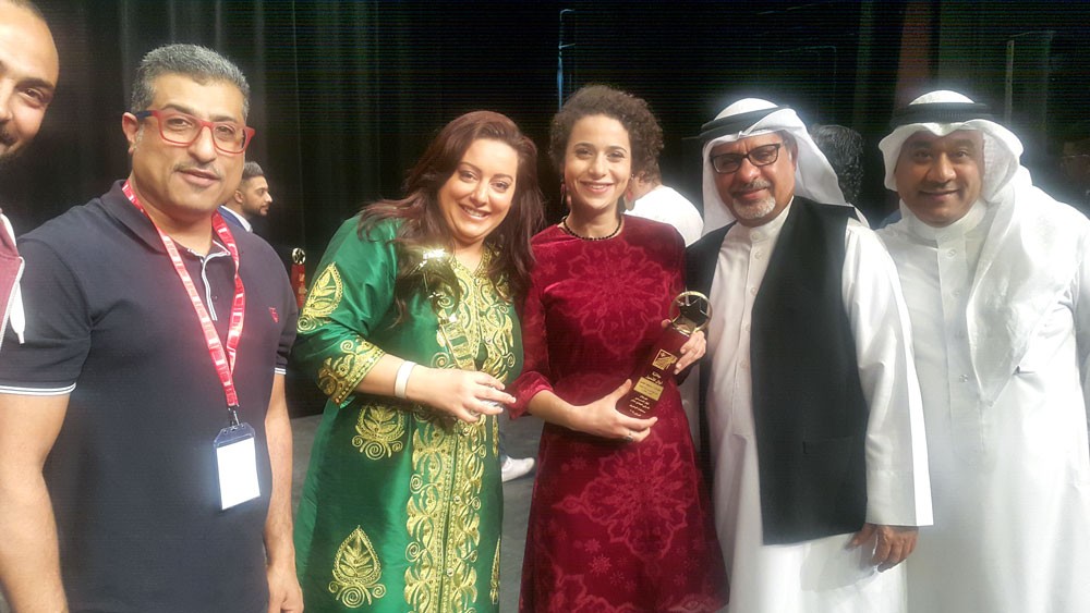 مسرحية  (شقف) تحصد الجائزة الكبرى بمهرجان اوال المسرحي
