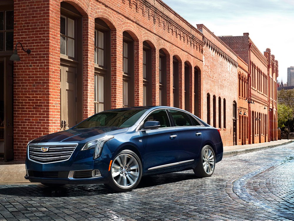كاديلاك XTS تنضمّ إلى الجيل الجديد من تصاميم وتقنيات العلامة
