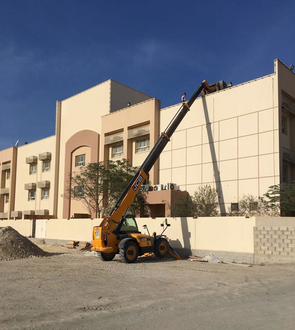 الأشغال: بدء انشاء طابق إضافي بمدرسة السلام الابتدائية للبنات