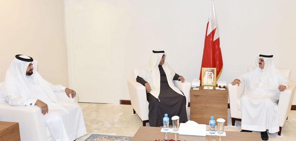 رئيس مجلس النواب: إبراز منجزات مملكة البحرين واجب وطني   