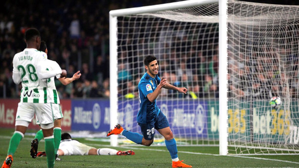 ريال مدريد يواصل صحوته ويهزم بيتيس