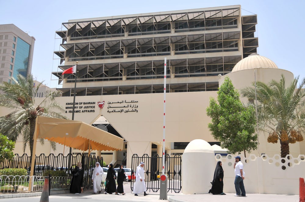 الاستئناف تؤيد سجن 3 مُدانين بحرق سيارة "مُرشَّح بلدي" 3 سنوات