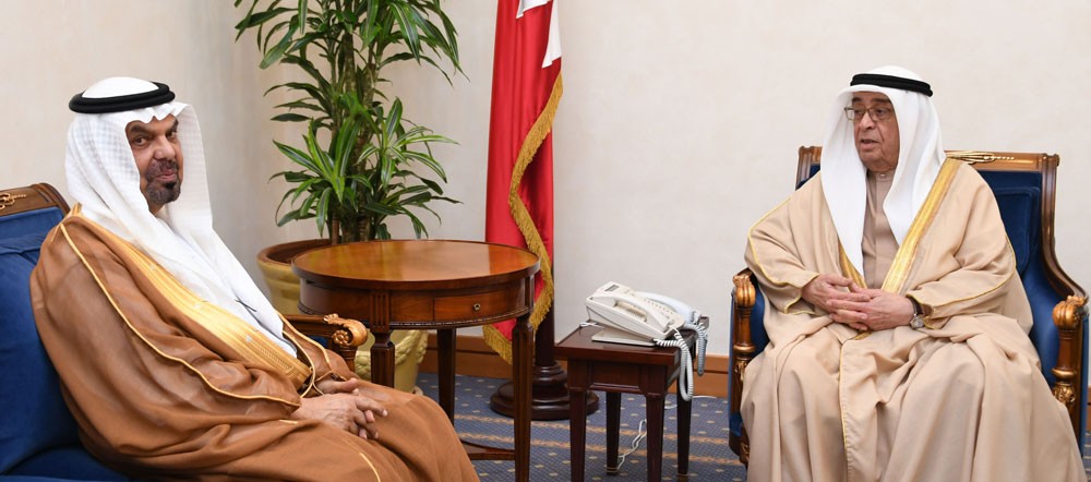 محمد بن مبارك يستقبل سفير الامارات