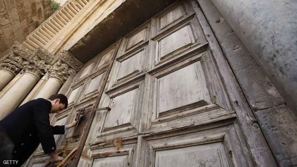 كنيسة القيامة تفتح أبوابها بعد تراجع إسرائيل