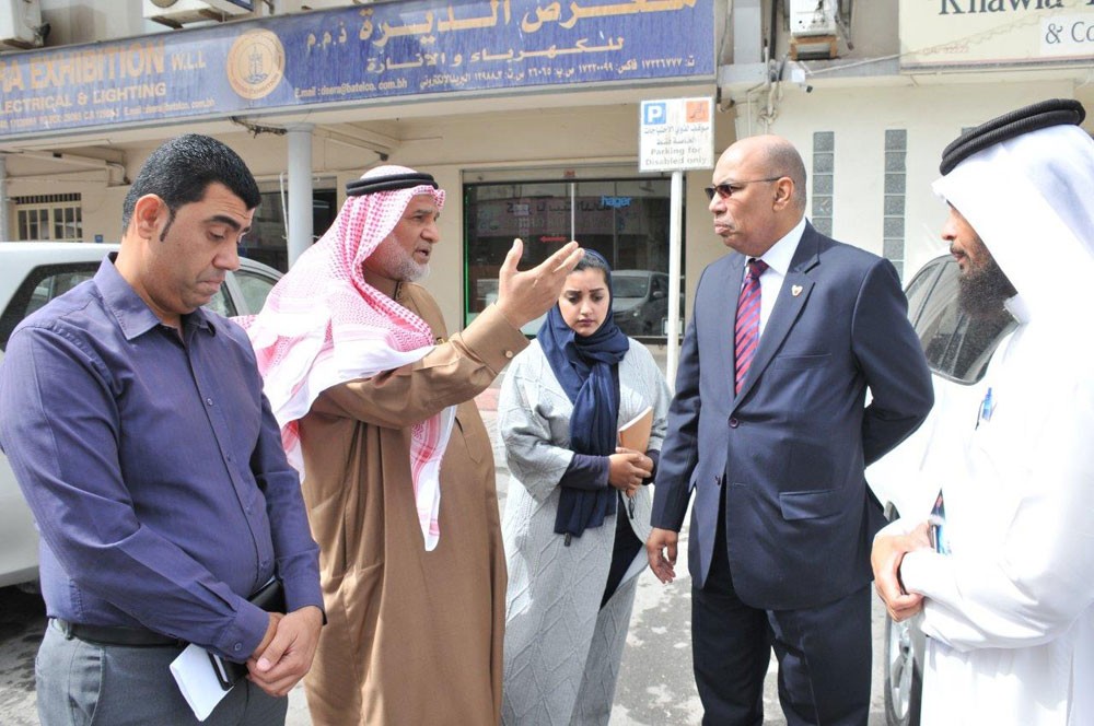 آل سنان: حلول مرورية لشوارع ثانية المحرق قريباً