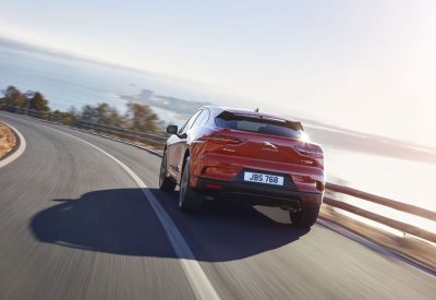 "جاكوار" تقتحم المستقبل بسيارتها "I-PACE"