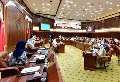 الصالح: البحرين تتميز بتوفير بيئة تشريعية لحماية حقوق المرأة والارتقاء بدورها