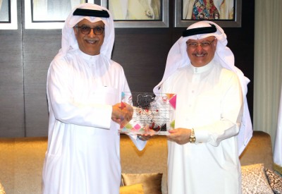 سلمان بن إبراهيم يكرم اللجنة المنظمة العليا ليوم البحرين الرياضي
