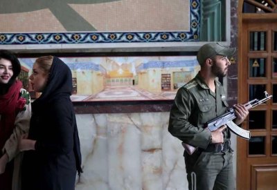 التعذيب بإيران.. تقرير مقلق خرج للضوء رغم محاولات طهران طمسه