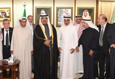 سمو الشيخ سلمان بن خليفة يحضر مجلس السفارة السعودية	