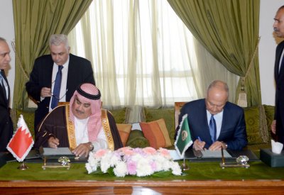 معالي وزير الخارجية يوقع على محضر النظام الأساسي للمحكمة العربية لحقوق الانسان 