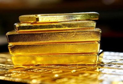 الذهب يتخلى عن مكاسبه وسط مخاوف من حرب تجارية