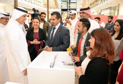 وزير الصناعة والتجارة والسياحة يزور منصة bWallet بتلكو