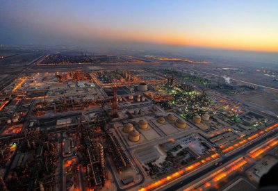 أرامكو وسابك: ترسية الأعمال الهندسية وإدارة مشروع المجمع الصناعي المشترك لـ "وود" البريطانية