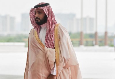 تصريحات ولي العهد السعودي تقفز بأسعار النفط لأعلى مستوى في أكثر من أسبوعي