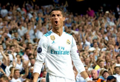 جماهير فلامينغو: أعطونا 100 مليون يورو ورونالدو "على البيعة"