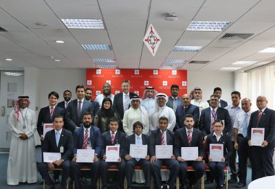 شركة "باس" تكرم موظفي الشهر وأفضل فريق عمل