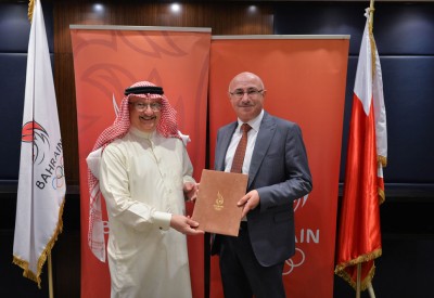 اللجنة الأولمبية توقع  اتفاقيتين مع "«بي كي اف البسام » وطلال أبوغزالة