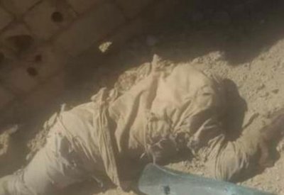 ليبيا.. القاعدة تفصل رؤوس اثنين من عناصرها إثر قصف