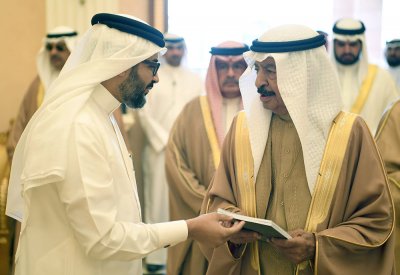 رئيس الوزراء يشيد بدور كتاب الأعمدة في طرح الآراء والأفكار التي تعكس الحس الوطني لدى المجتمع