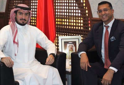 رئيس هيئة البحرين للسياحة والمعارض يشيد بالتقدم المتواصل لمشروع خليج البحرين	