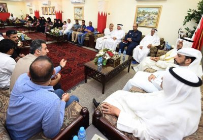 محافظ الشمالية يبحث مع أهالي عالي تسريع الطلبات الإسكانية المستحقة