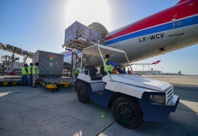 مطار البحرين الدولي يستعد لعمليات شحن سباق جائزة البحرين الكبرى لطيران الخليج للفورمولا 1
