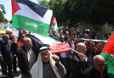 جرحى بنيران إسرائيلية في غزة بعد يوم دامٍ