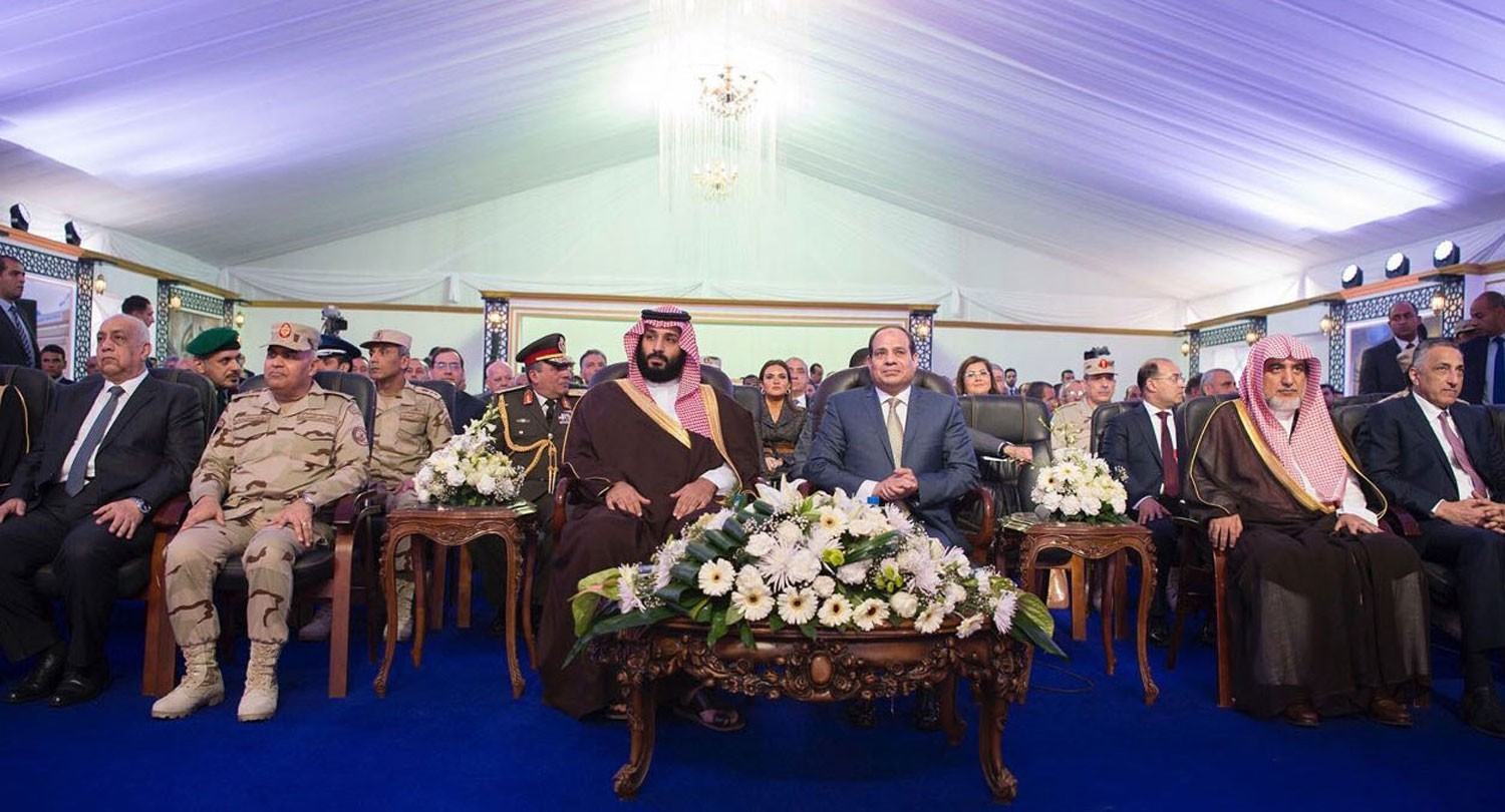 السيسي ومحمد بن سلمان يتفقدان مشروعات بقناة السويس
