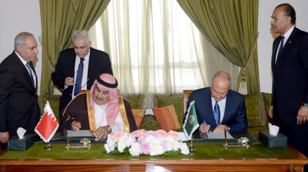معالي وزير الخارجية يوقع على محضر النظام الأساسي للمحكمة العربية لحقوق الانسان 