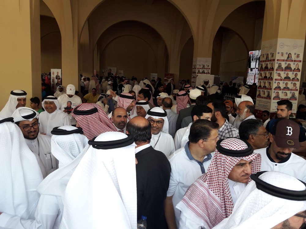اقبال كبير على انتخابات الغرفة قبيل صلاة الظهر 