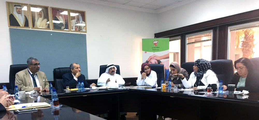 العوضي يبحث مجموعة من ملفات الخدمات الصحية