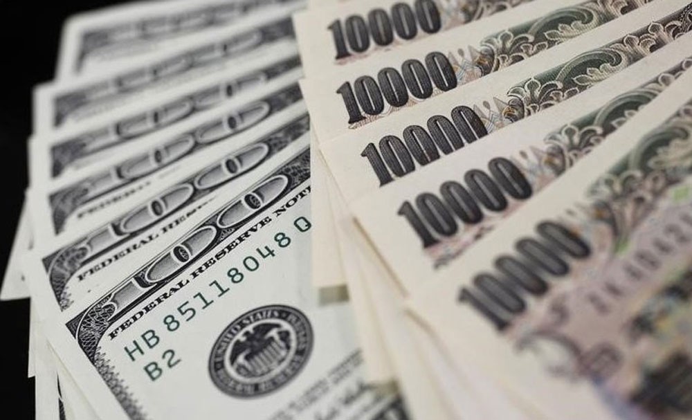 بيانات الوظائف الأمريكية تؤدي إلى تراجع الدولار
