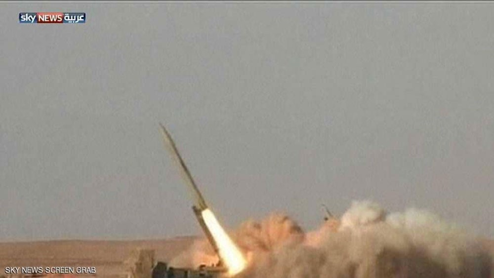 الحوثي يفشل في إطلاق باليستي على حيس في الساحل الغربي