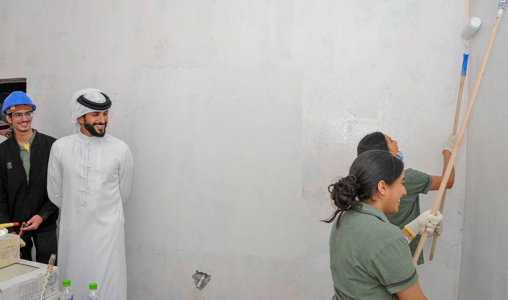ناصر بن حمد: ريفيا لترميم البيوت القديمة مشروع مبتكر بالعمل الطلابي الخيري