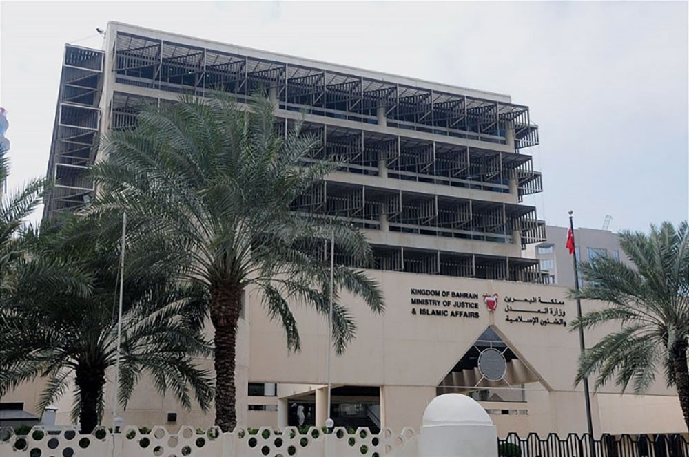 سنتين و3 سنوات لـ4 لصوص سرقوا 61 دينار وهاتف نقال