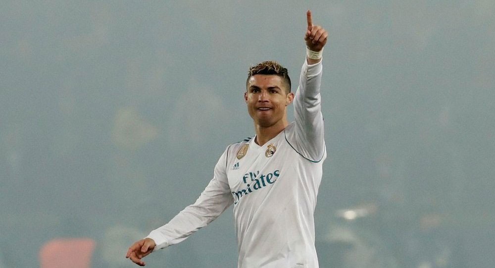 رونالدو: لا يمكن مقارنة أي لاعب بي