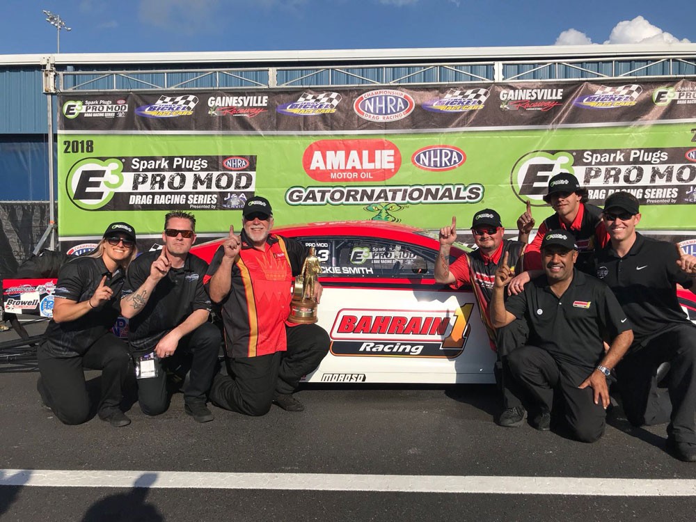 فريق "بحرين ون" يتصدر بطولة العالم NHRA للسيارات بفوزه في جولتها الأولى بولاية فلوريدا الأمريكية