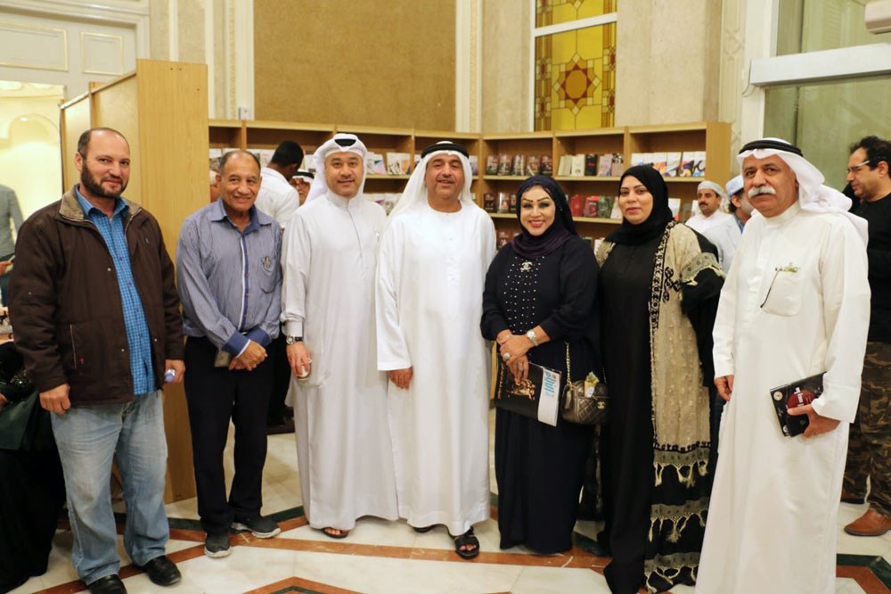 بوهلول لـ"البلاد"... الشارقة المسرحية منارة لتبادل الخبرات بين أهل الفن