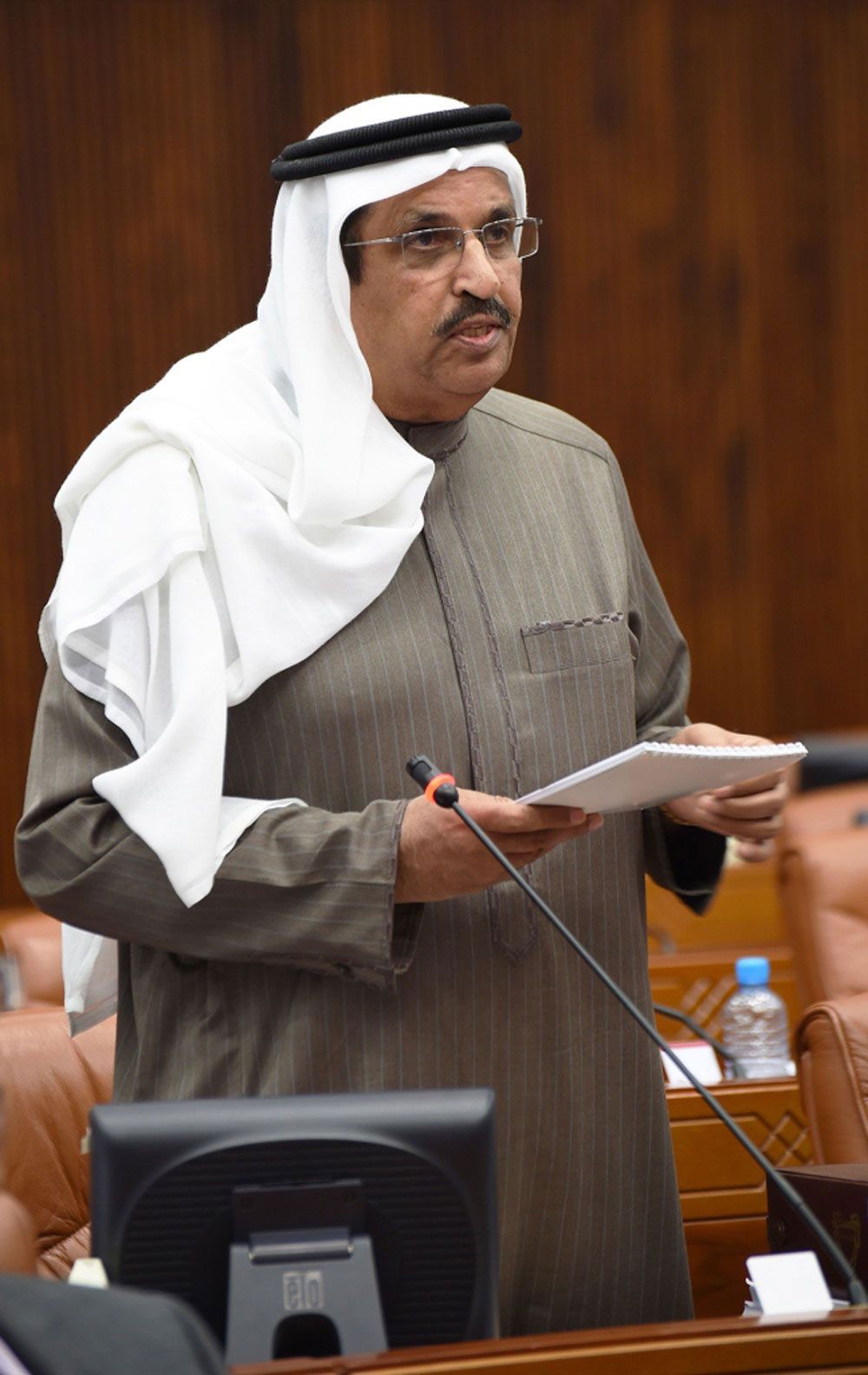 المناعي يثمن قرار سمو رئيس مجلس الوزراء بتأجيل الرسوم
