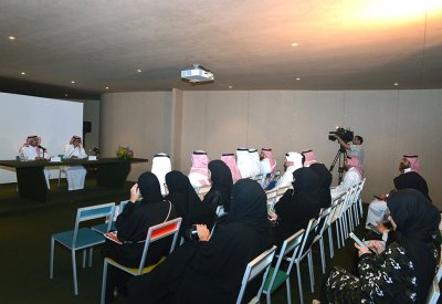 البرنامج الثّقافيّ السّعوديّ يجتذب الجمهور إلى أحداثه الثّقافيّة ويحيي أجواء معرض الكتاب