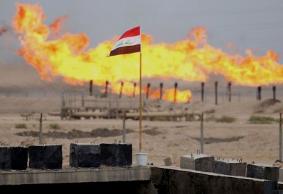 العراق.. اتهامات لجهات حكومية والحشد بتهريب النفط لإيران
