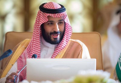 ولي العهد السعودي يحذر من "مثلث الشر"