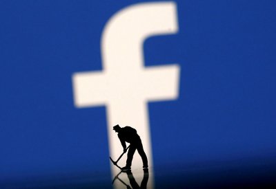 كيفية تحميل كافة المعلومات التي يعرفها فيسبوك عنك