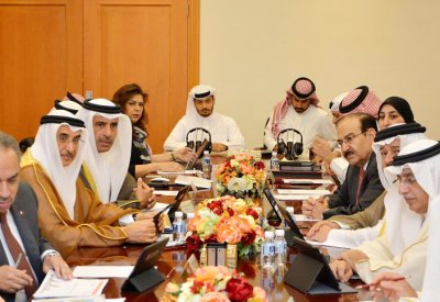 معالي الشيخ خالد بن عبد الله يرأس "وزارية الإعمار"